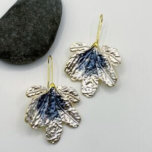 NEW Silver Blue Floral Drop Earrings